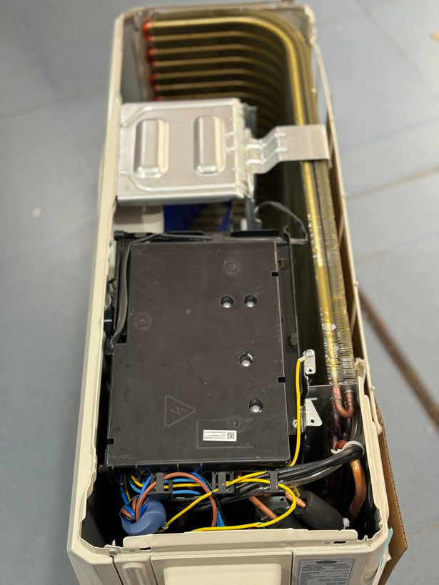 کولرگازی ۱۸۰۰۰ اینورتر کریر carrier